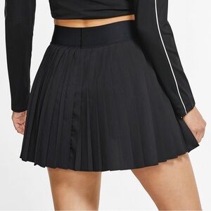 Nike Black Ladies Pleated Tennis Skirt - Large - Excellent Condition